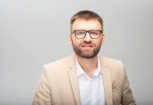 «Поводом, я думаю, стала примитивная провокация с перечислением денежных средств из Армении на счета» — Владимир Дорохов о включении своего имени в реестр Минюста