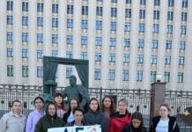 Протоколы об участии в «несогласованной акции» составили на двух жен мобилизованных