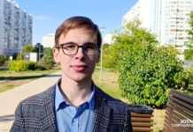 Мировой суд назначил 10 тысяч штрафа кандидату в Мосгордуму Константину Конькову, признав его стационарные агитационные кубы «незаконной агитацией»