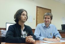 Силовики, задержавшие активиста в день смерти Навального, назвали запись из переполненного автозака «декорациями» и не признали нарушение требований безопасности