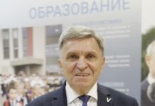 Обыск в Петербурге проходит у только что ушедшего в отставку главы одного из районов