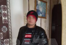 Участник «СВО» в военной форме залез в машину к москвичке и угрожая пистолетом, ограбил ее на 25 тысяч рублей