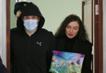 21 и 22 года лишения свободы за помощь в осуществлении терактов. Фоторепортаж SOTAvision с заседания по делу Холодкова и Шинкарук