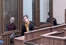 «Я не признаю ваш суд! Смерть Путину!» — первая реплика правозащитника Александра Скобова в процессе по его уголовному делу