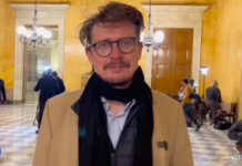 «Это большой политический кризис не только для Франции, для всей Европы», — Денис Катаев об отставке правительства Франции