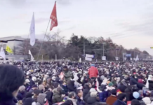 В Корее начался митинг за отставку президента