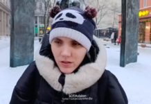 В Москве активистка Оксана Осадчая провела пикет в поддержку незрячегозаключенного Александра Сизикова. Ему не выдают теплые вещи