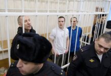 На сроки от 3,5 до 5,5 лет осудили адвокатов Навального