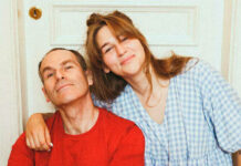 Z-активисты потребовали признать дочь Михаила Шаца и Татьяны Лазаревой «иноагентом» и проверить ее на финансирование ВСУ