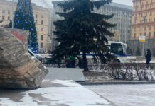 Не менее 26 человек в 12 регионах России задержали из-за участия в акциях памяти Алексея Навального