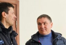 Суд назначил главному редактору «Вечерних ведомостей» 14 суток ареста за демонстрацию символики «штаба Навального»