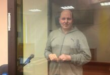 Обвиняемый в участии в террористическом сообществе Константин Подошвелев заявил в суде, что понятыми при его обыске были «ряженые» оперуполномоченные Центра «Э»