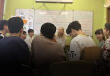 «Нерусских в школы больше не брать»: репортаж SOTAvision из школы для детей мигрантов, лишенных доступа к российскому образованию