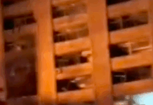 Донецк подвергся ракетному обстрелу, горит один из центральных рынков