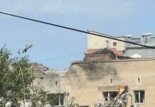 Появилось видео удара БПЛА по жилому дому в Ростове-на-Дону