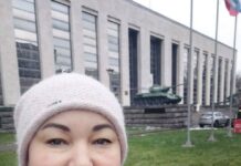 Главу «Совета матерей и жен» Ольгу Цуканову по делу о неисполнении обязанностей «иноагента» приговорили к исправительным работам и освободили в зале суда