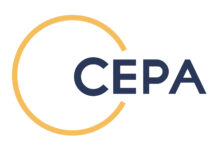 Четырех экспертов признали виновными в участии в «нежелательной организации» из-за публикаций на сайте Центра анализа европейской политики