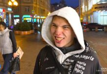 «Уработаемся насмерть», «Мы стали жить больше, но хуже», «Россияне столько не живут» — прохожие в Москве об идее депутатов получать повышенные пенсии, но позже