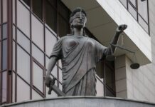 В Свердловской области составили первый известный протокол о поиске «экстремистских» материалов