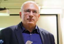 Михаила Ходорсковского, Дмитрия Гудкова и Юрия Пивоварова объявили «террористами»