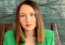 На главного редактора ASTRA Анастасию Чумакову составили сразу 3 протокола о нарушении порядка деятельности «иноагента»