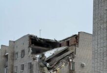 До трех человек выросло число погибших при взрыве в здании военной комендатуры в Ленинградской области