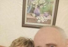 Жену Николая Статкевича 4,5 часа держали в милиции, чтобы она «дала объяснения» о получении премии Homo Homini вместо мужа