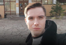 «Я знаю, что это просто медленное убийство моего сына». 32-летнего жителя Иркутска с эпилепсией, отверстием в гортани и язвенным колитом обвиняют в госизмене и держат в ШИЗО — мы поговорили с его матерью