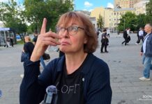 «В Крыму паника!», «Че хорошего? И нам прилетает!» — прохожие в Москве о блокаде в Крыму