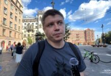 «Нам и с Путиным хорошо. Он наш человек!»; «Общество очень раскололось»; «За «Единую Россию я не буду голосовать ни при каких условиях»; «У нас всегда жопа!» — прохожие в Москве и Петербурге о выборах 2026 года