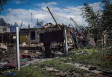 В Киевской области объявили день траура после атаки, в результате которой погибли восемь человек