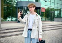 Кассация отклонила иск об ограничении россиянам звонков в Telegram и WhatsApp. Истец, экс-глава «Штаба кандидатов» Ларионов, объявил об уходе из политики
