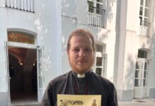 Антивоенного священника Афанасия Букина оштрафовали за публикацию ссылок на «нежелательные» ресурсы