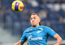 Артем Дзюба завершил футбольную карьеру